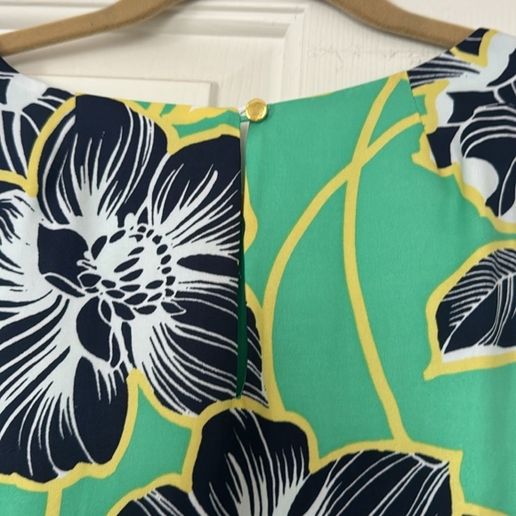 Dress - Picture 6 of 7